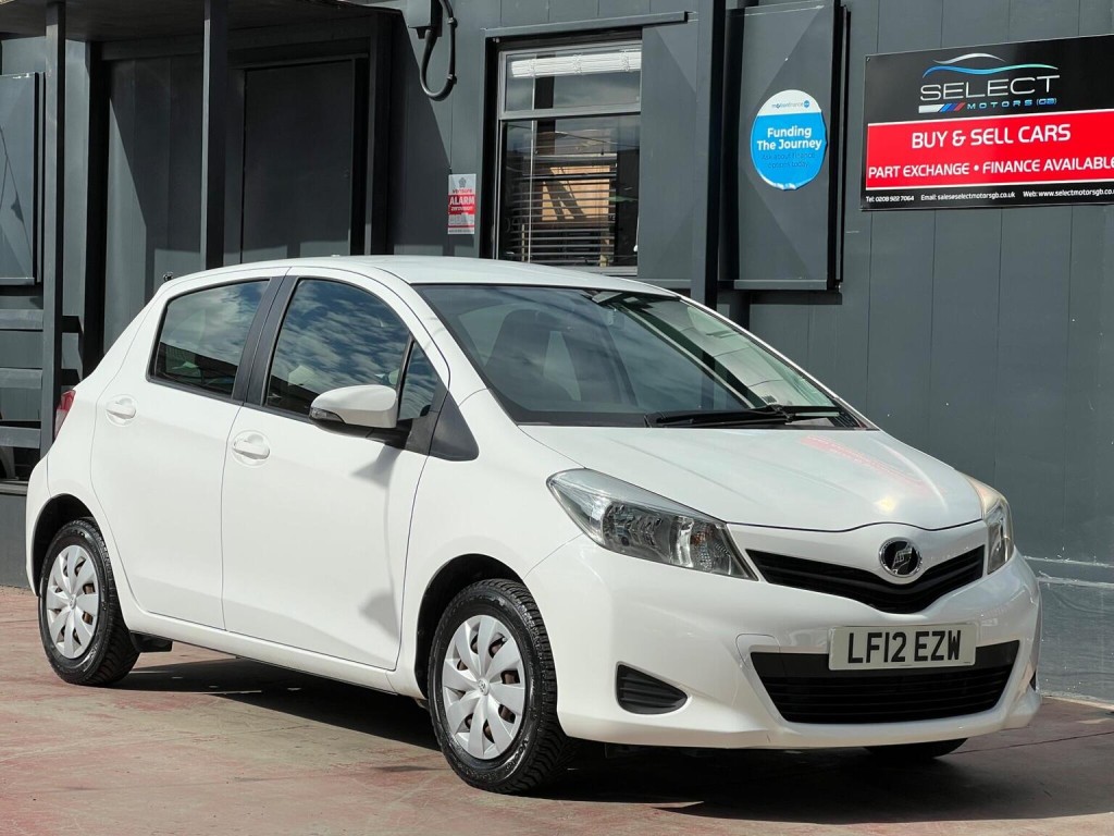 2012 Toyota YARIS