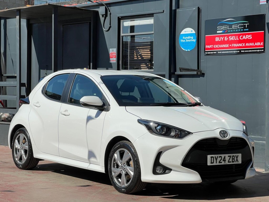 2024 Toyota YARIS