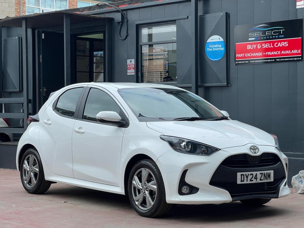 2024 Toyota YARIS